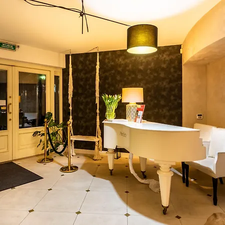 A11 Apartments & Spa Dermique-2